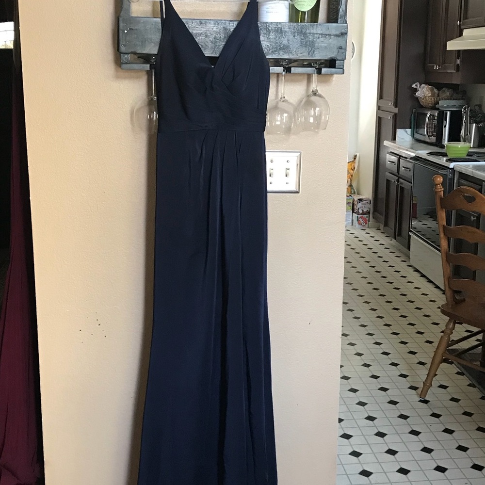 Dress - Picture 2 of 7
